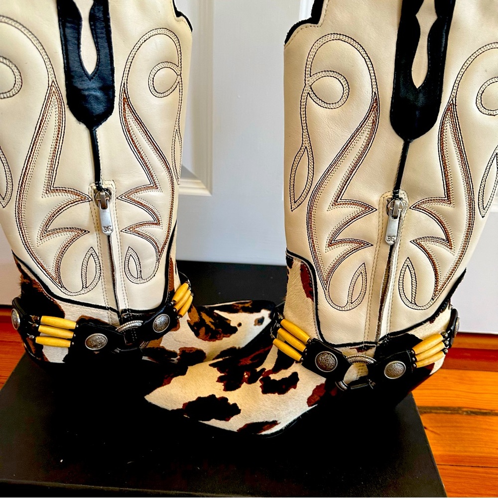 Never worn Sam Edelman Western Boots. Excellent condition. Women’s size 8